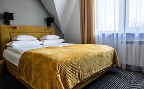 Aplit Guest House